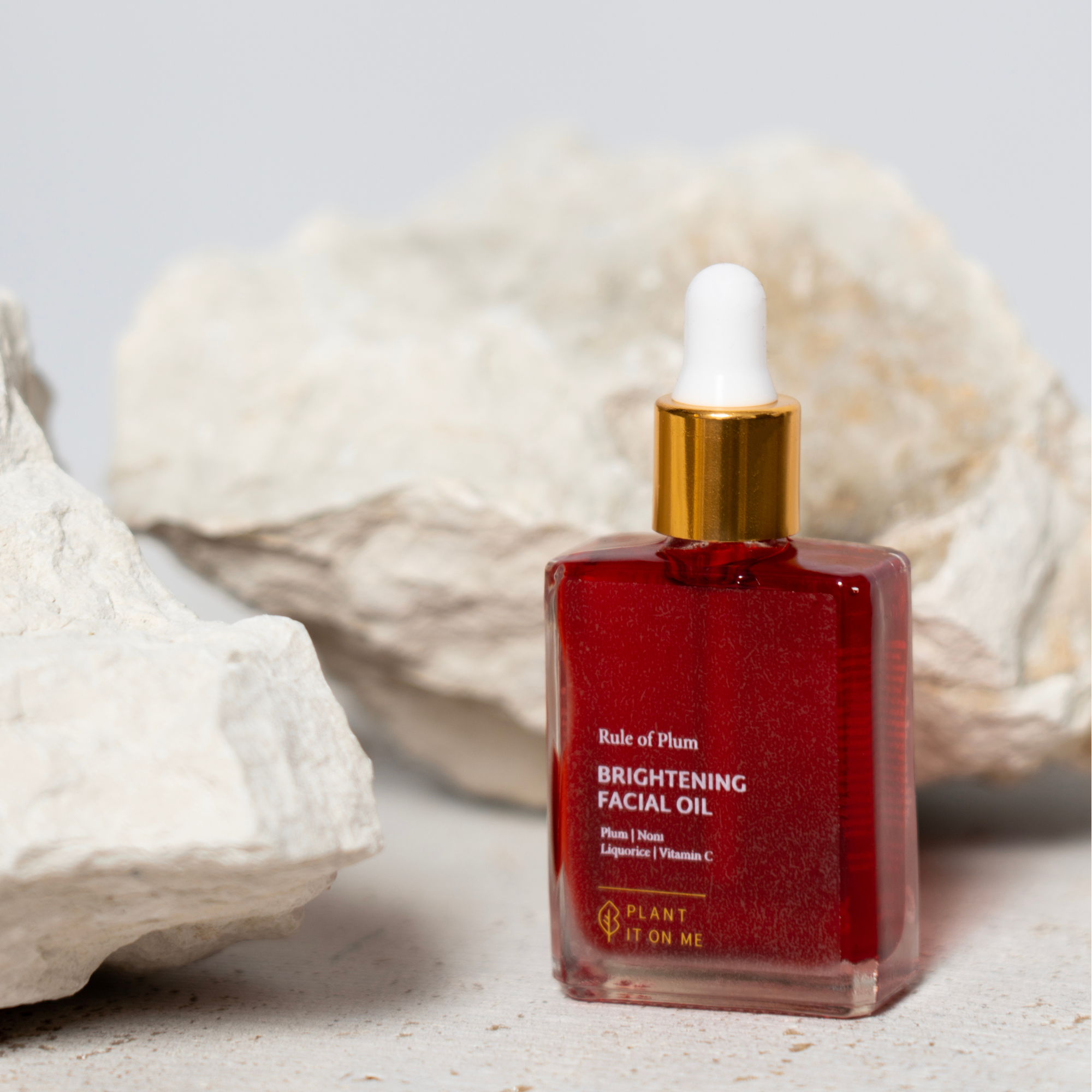 Luxurious face oil - Nourish & hydrate your skin for a radiant, youthful glow